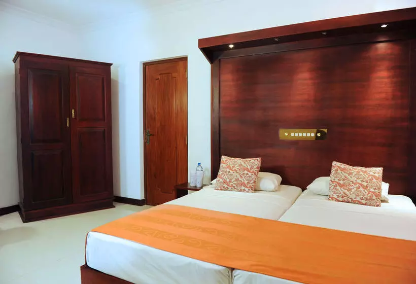 בית מלון כפרי Golden Star Beach