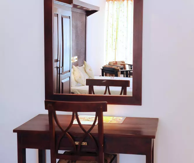 בית מלון כפרי Golden Star Beach