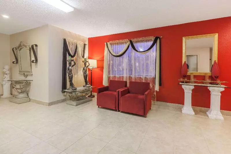 호텔 Highland Inn Arlington