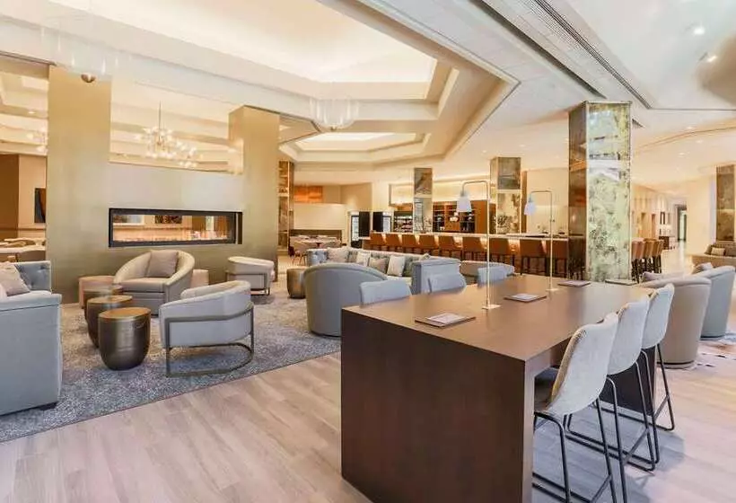 בית מלון כפרי Hilton Richardson Dallas