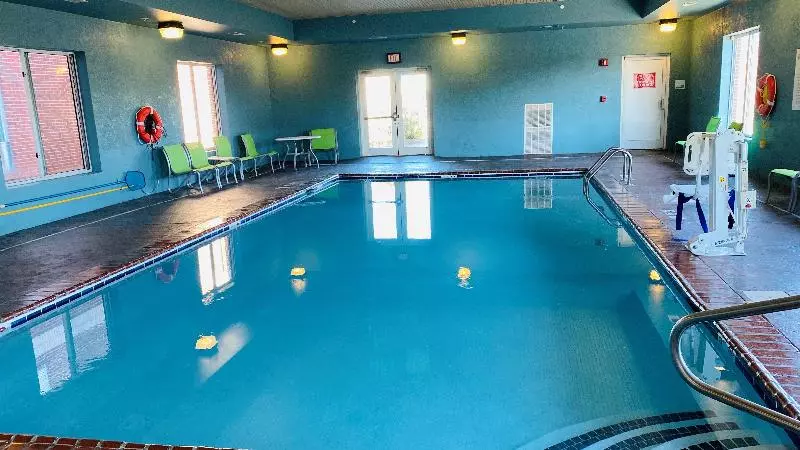 Holiday Inn Express Hotel & Suites Hillview By Ihg