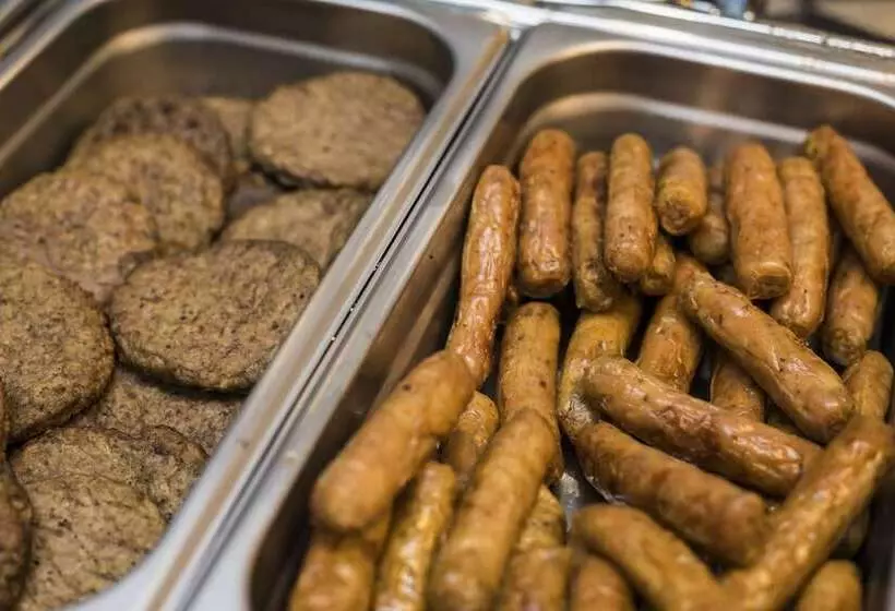 Отель Holiday Inn Express Chicago Northwest Vernon Hills, An Ihg