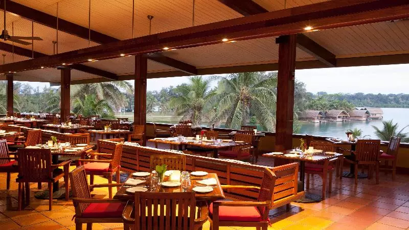 هتل Holiday Inn Resort Vanuatu, An Ihg