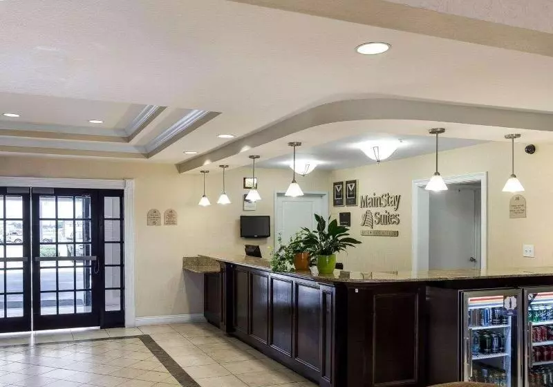 Отель Mainstay Suites Houma