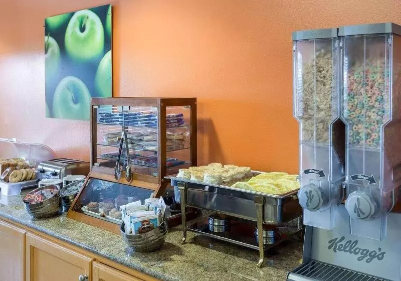 Отель Mainstay Suites Houma