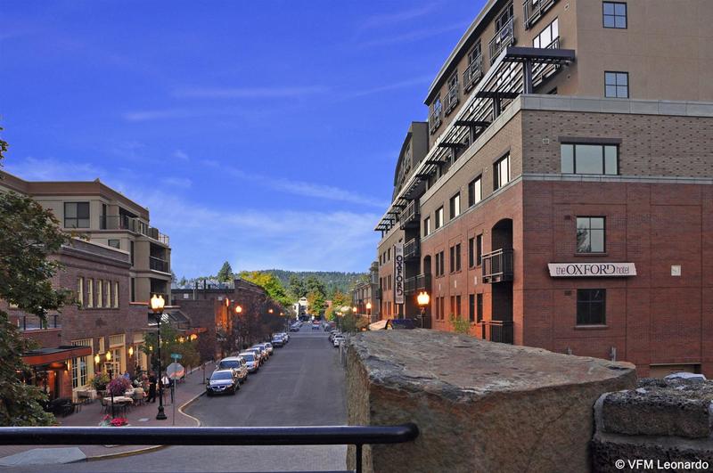 Oxford Hotel Bend