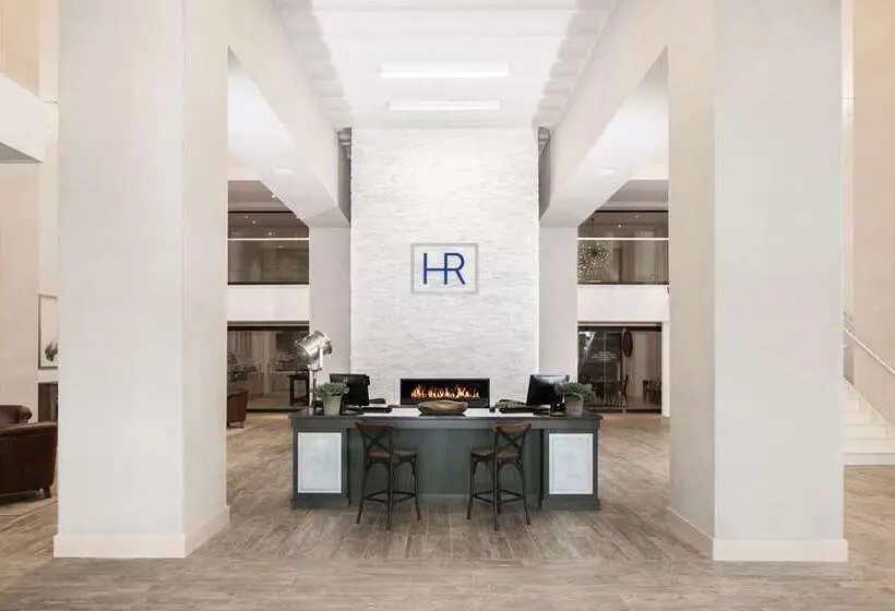 ホテル Renovo Des Moines Urbandale,tapestry Collection Hilton