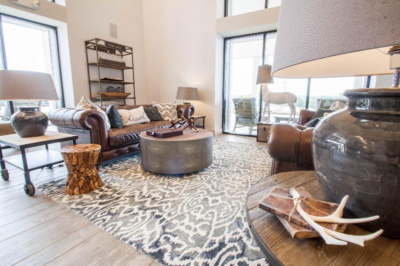 Отель Renovo Des Moines Urbandale,tapestry Collection Hilton