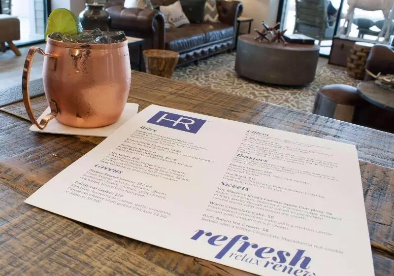 ホテル Renovo Des Moines Urbandale,tapestry Collection Hilton