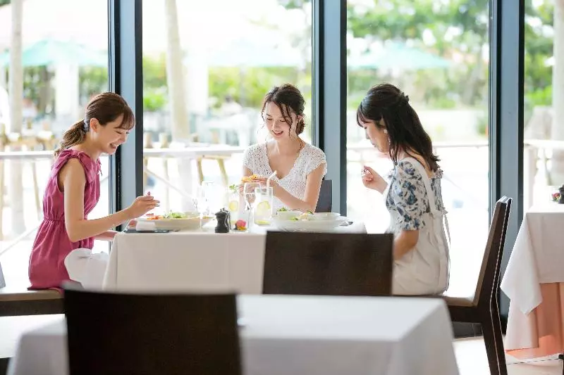 Southern Beach Hotel & Resort