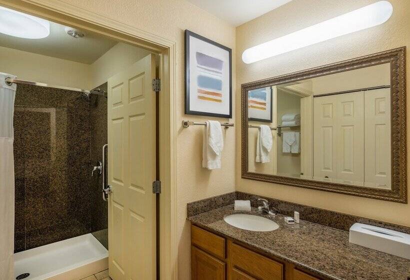 فندق Staybridge Suites Milwaukee Airport South, An Ihg