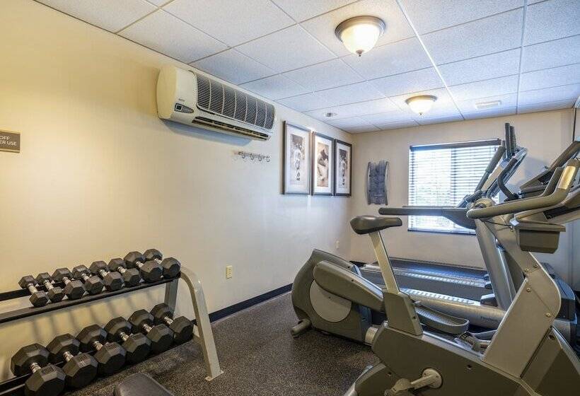 فندق Staybridge Suites Milwaukee Airport South, An Ihg