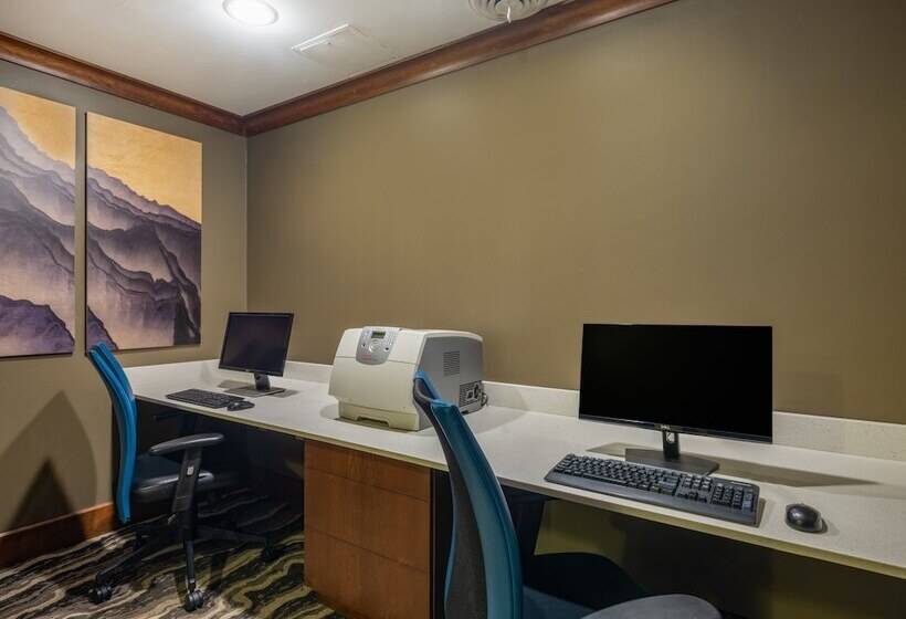 فندق Staybridge Suites Milwaukee Airport South, An Ihg