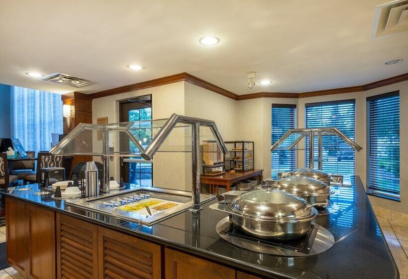 فندق Staybridge Suites Milwaukee Airport South, An Ihg