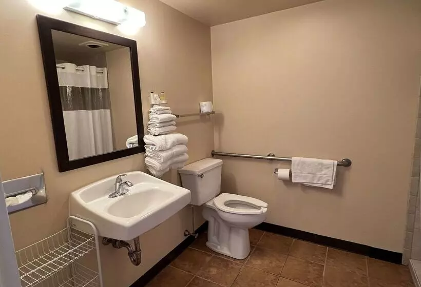 هتل Travelodge By Wyndham Hershey