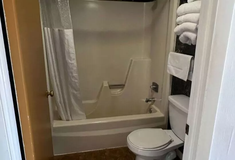 هتل Travelodge By Wyndham Hershey