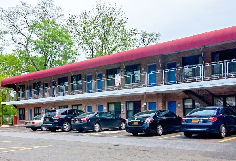 Motel 6 elmsford, Ny  White Plains
