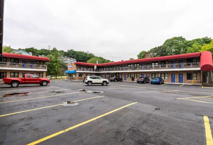 Motel 6 elmsford, Ny  White Plains