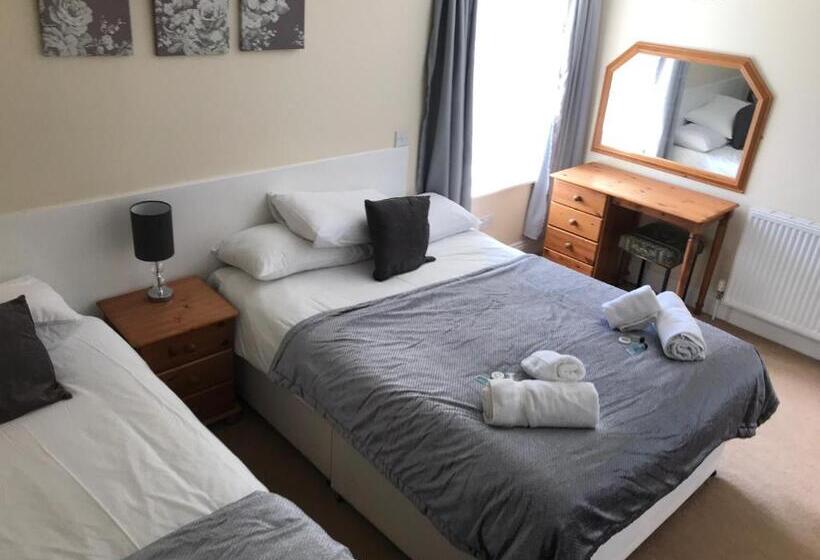 Hotel The Maxwell Arms