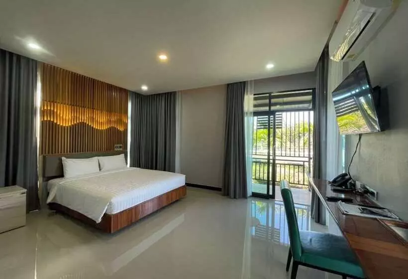 Phutara Resort And Spa