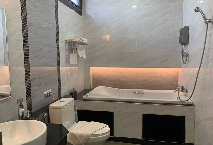 Phutara Resort And Spa