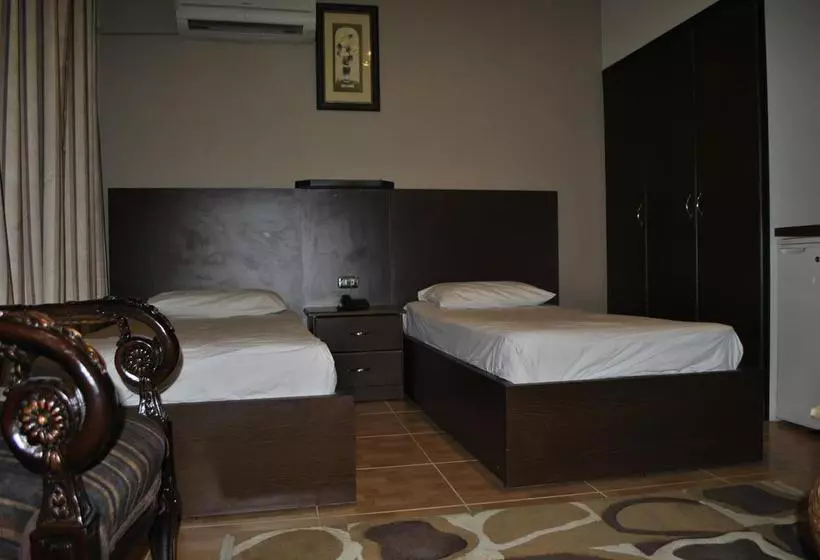 Al Ballouti Hotel Suites 
