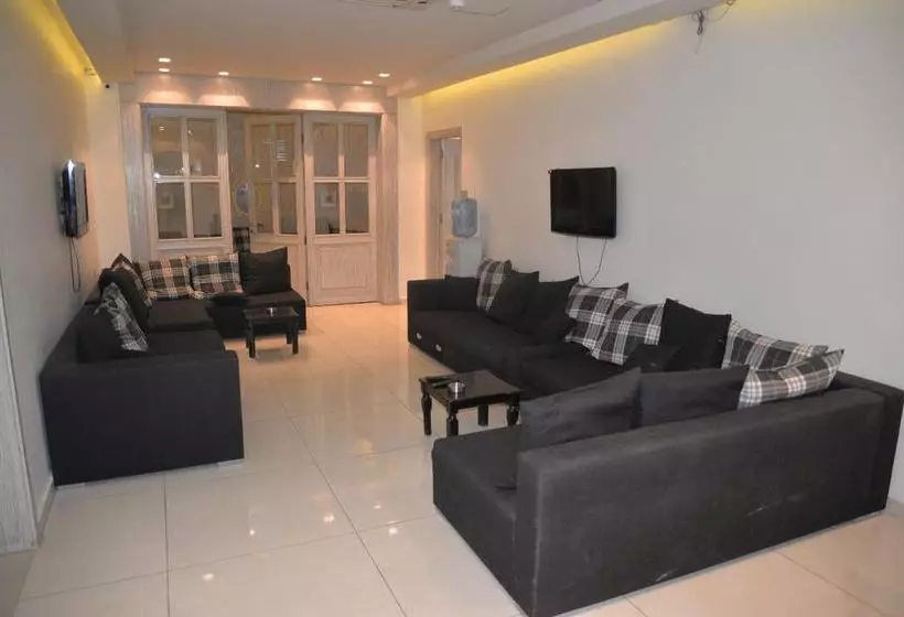 Al Ballouti Hotel Suites 