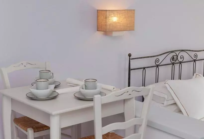 Ammos Naxos Exclusive Apartments & Studios