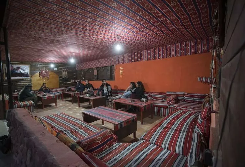 هتل Bedouin Moon Village