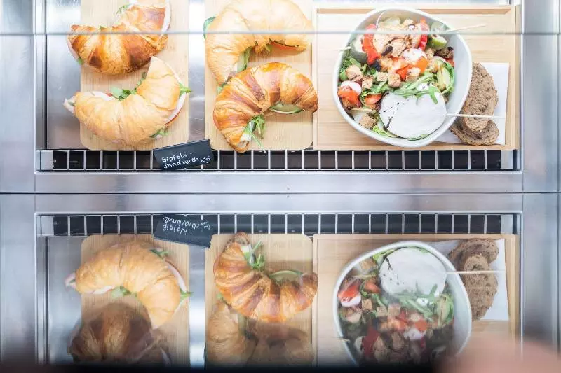 La Belle Vue Boutique Hotel & Café