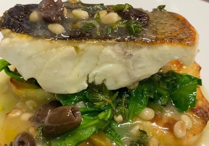 La Belle Vue Boutique Hotel & Café