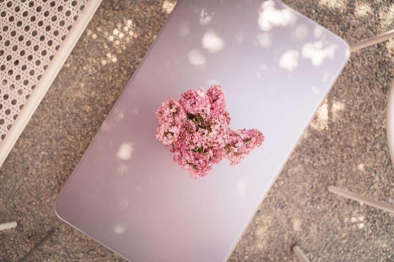 La Belle Vue Boutique Hotel & Café