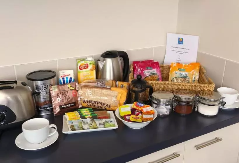 Kudos Business Suites & Airport Motel