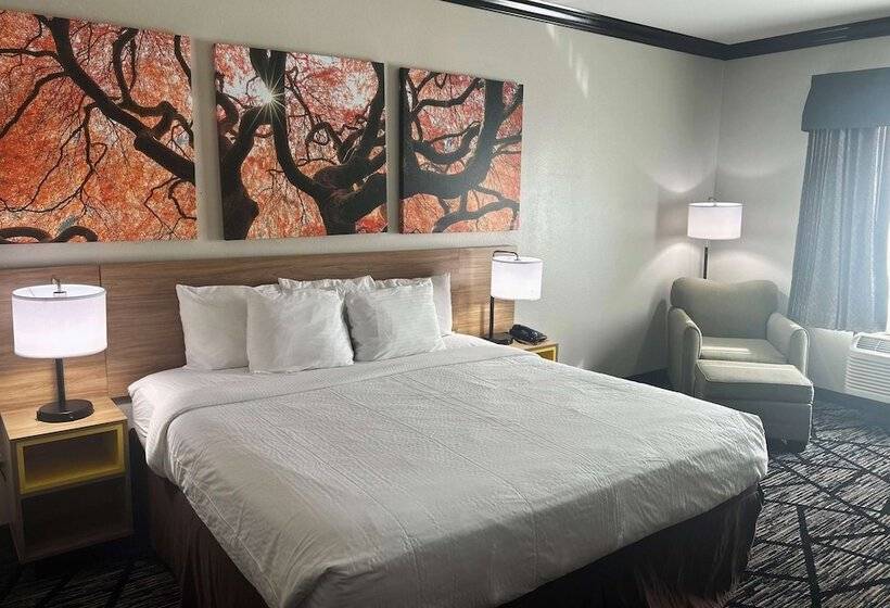 فندق Days Inn By Wyndham Baton Rouge I 10