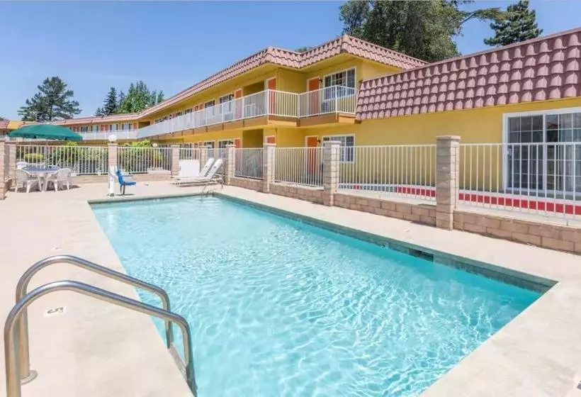 فندق Days Inn By Wyndham King City