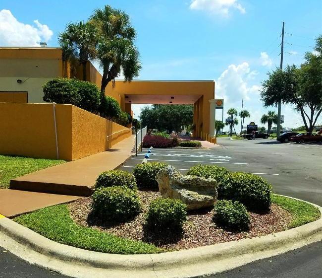 酒店 Days Inn & Suites By Wyndham Clermont