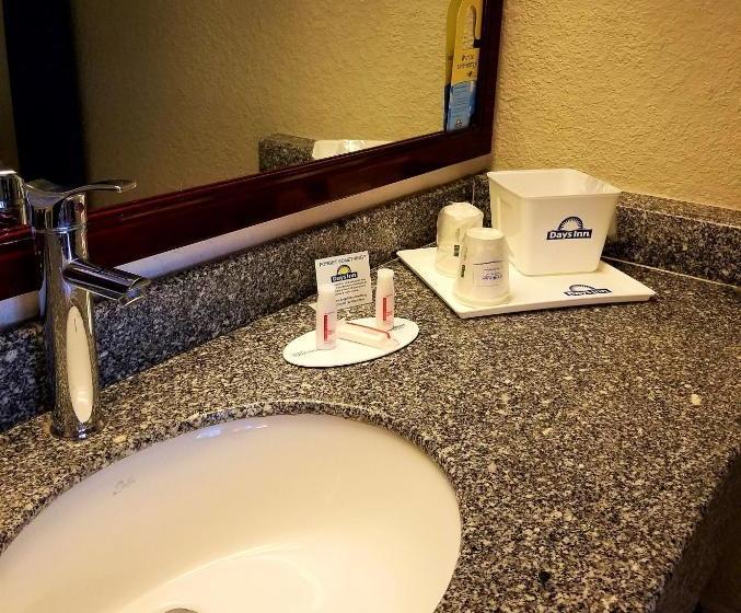 酒店 Days Inn & Suites By Wyndham Clermont