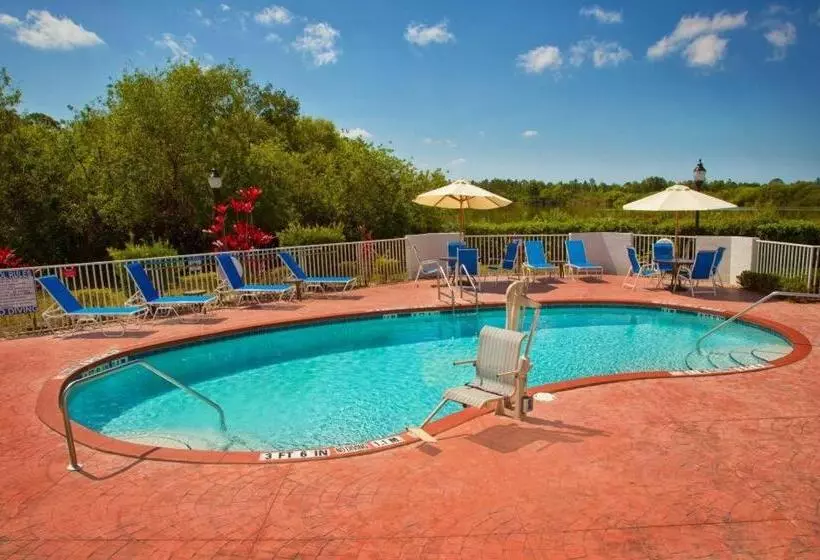 호텔 Holiday Inn Express & Suites Port Charlotte By Ihg