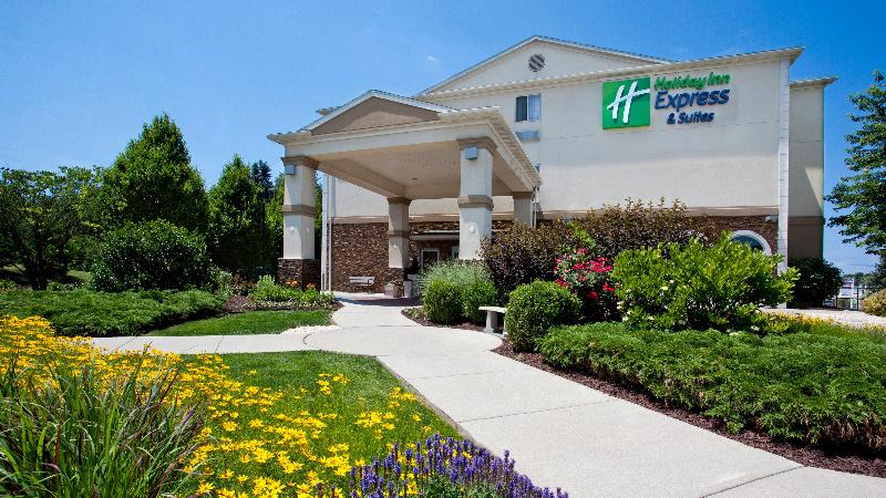 Отель Holiday Inn Express And Suites Allentown West, An Ihg