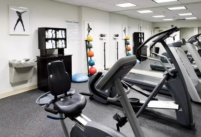 Отель Holiday Inn Express & Suites East Wichita I 35 Andover, An Ihg