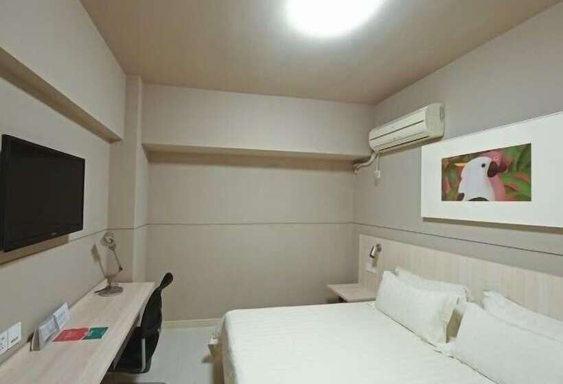 Otel Jinjiang Inn Caobao Road Subway Station