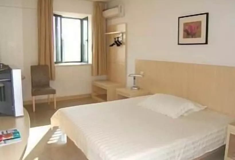 هتل Jinjiang Inn Shanghai Minsheng Rd