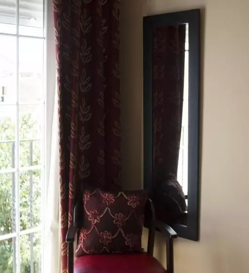 בית מלון כפרי La Parrilla