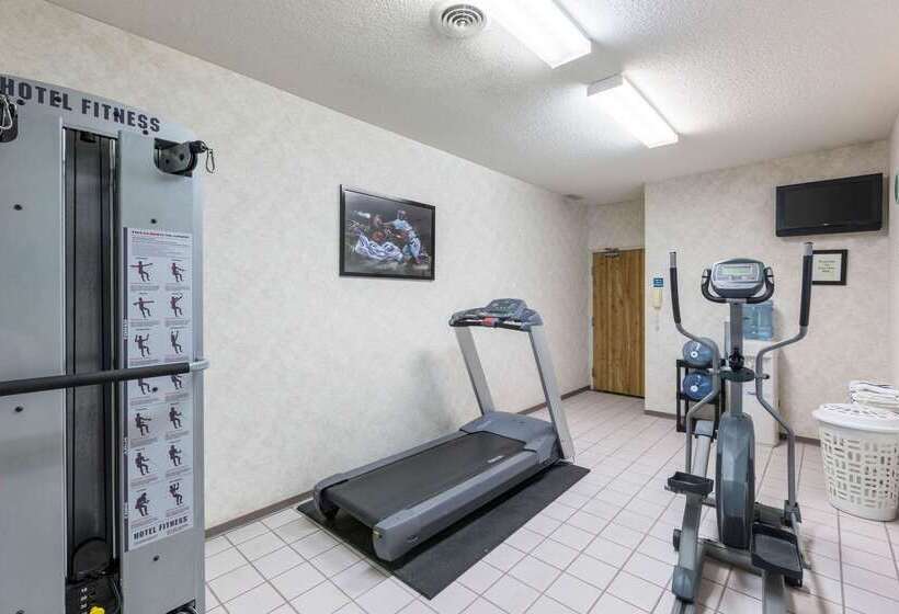 فندق Quality Inn