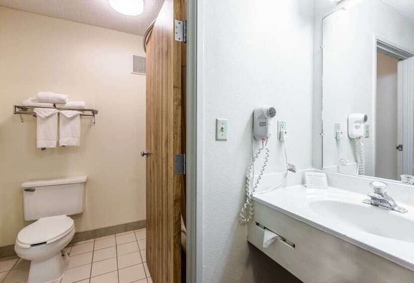 فندق Quality Inn