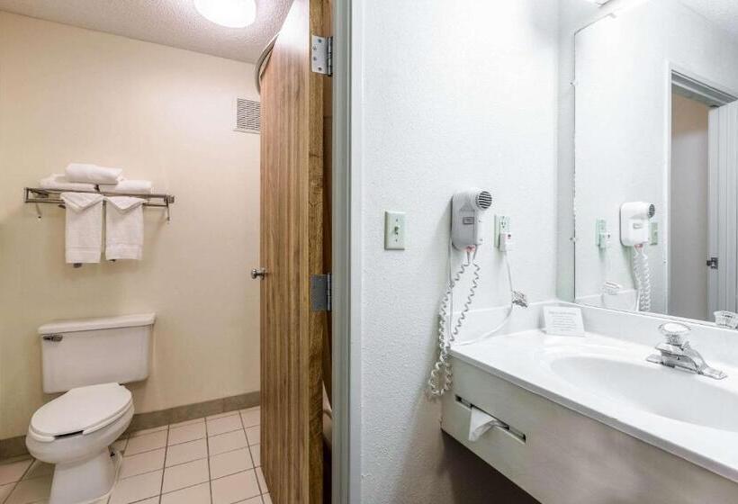 فندق Quality Inn