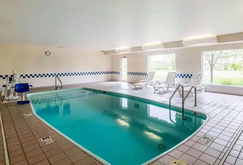 فندق Quality Inn