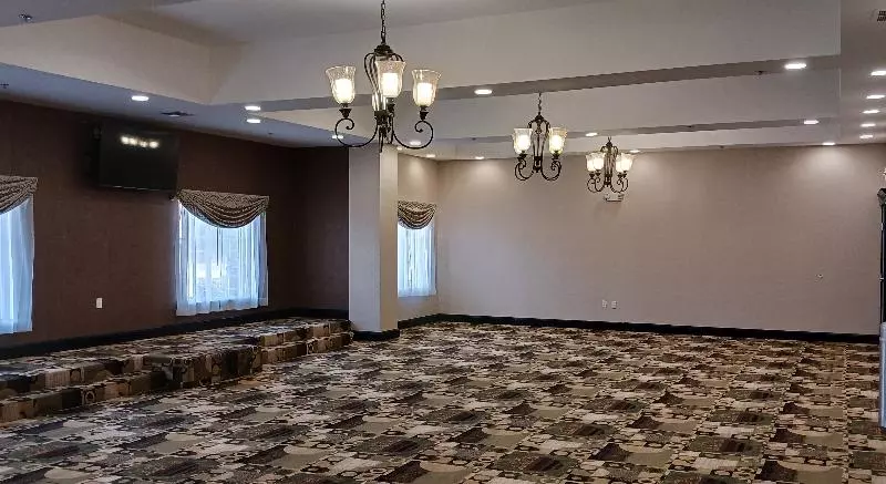 Отель Red Roof Inn & Suites Longview