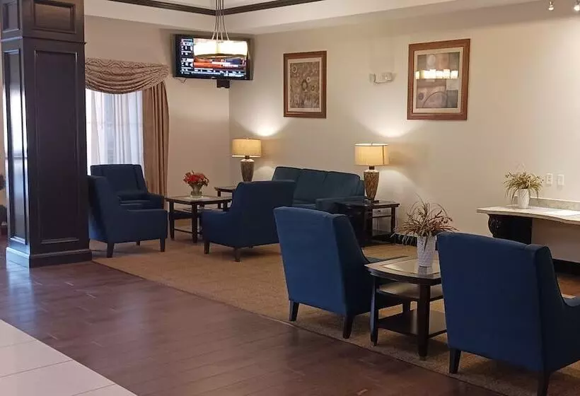 Отель Red Roof Inn & Suites Longview