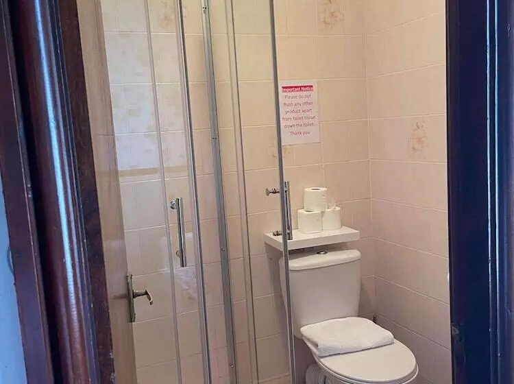 Roselea Hotel St Chads